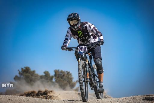 کاپ ازاد اندرو